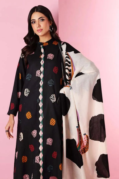 Black Embroidered Lawn 3Pcs Set with Dupatta
