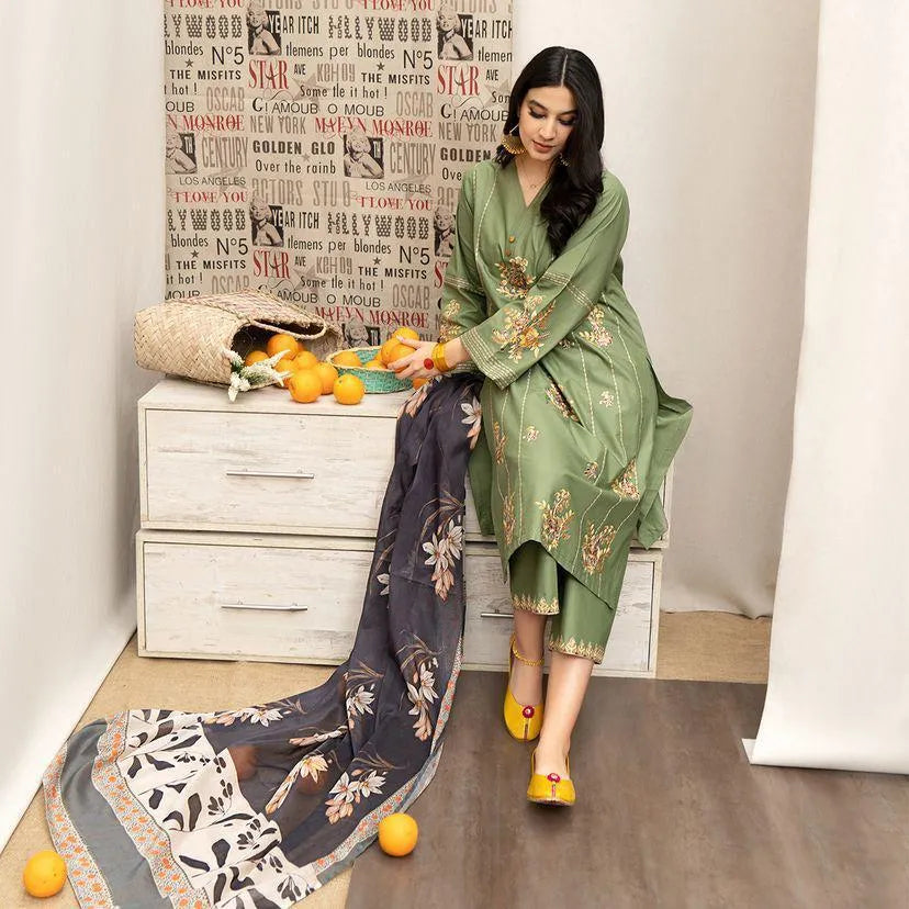 Green Embroidered Lawn 3Pcs Set with Digital Print Dupatta