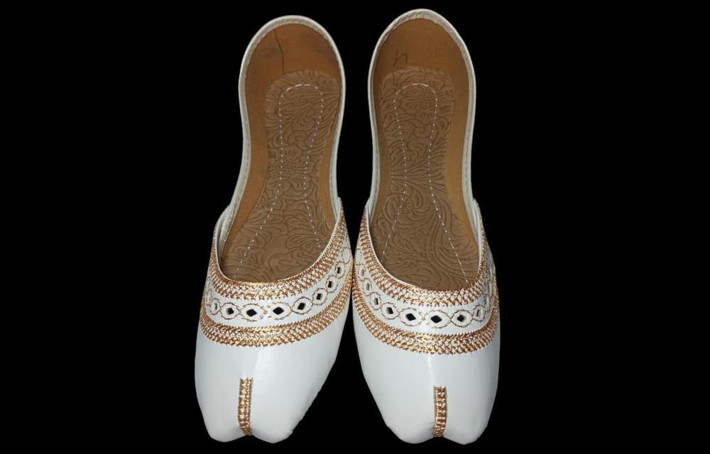 Women's White Embroidered Khussa Shoes Size 6-10