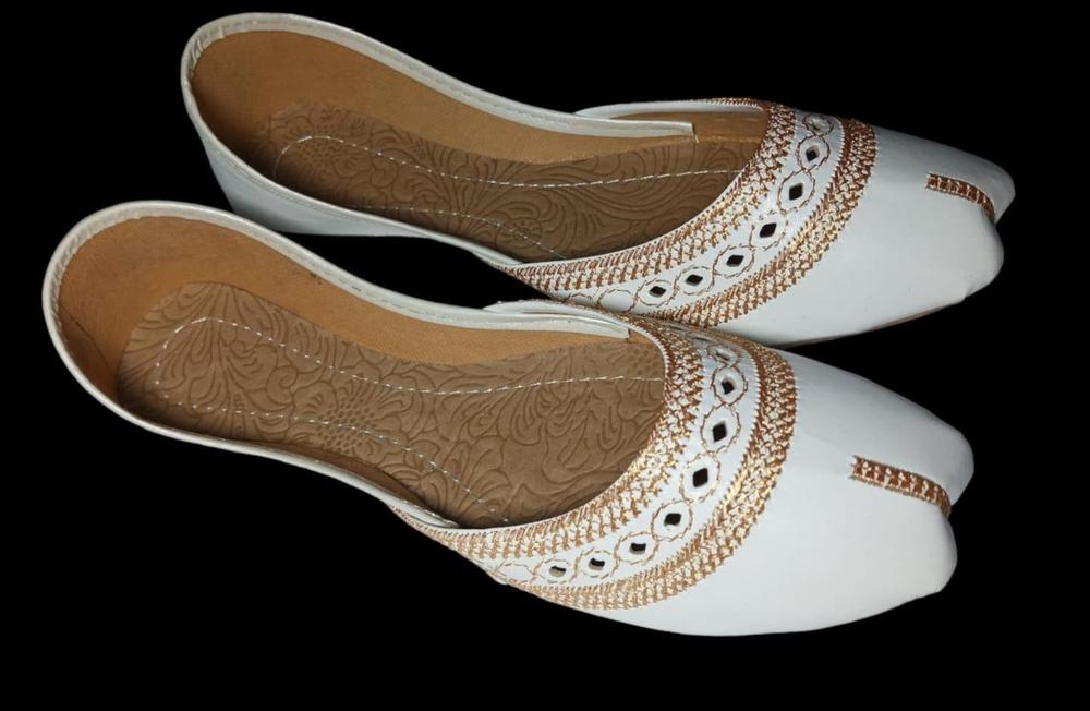 Women's White Embroidered Khussa Shoes Size 6-10